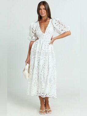 showpo andrina midi dress In a Lilac dream! Our girls wear the Andrina Midi Dress, get the look only at Showpo.com #showpo